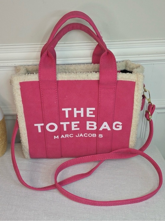 Marc Jacobs Handbags - Marc Jacobs Pink Shearling Tote Bag Crossbody Faux Fur Medium